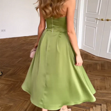 Lena | Elegantes, schulterfreies Midikleid