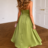 Lena | Elegantes, schulterfreies Midikleid